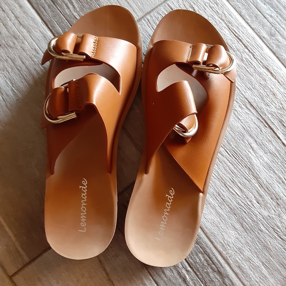 Ladies shoes